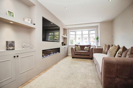 3 bedroom Semi-detached house for sale in Barrow Crescent, Gaddesby, LE7