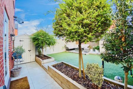 3 bedroom Semi-detached house for sale in Linacre Crescent, Syston, LE7