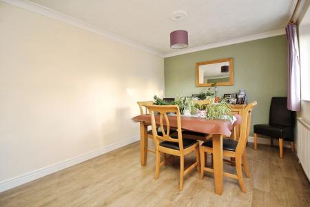 3 bedroom Detached house for sale in St Hildas Close, Syston, LE7