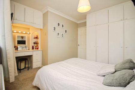 2 bedroom Semi-detached house for sale in Dalley Close, Syston, LE7