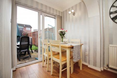 2 bedroom Semi-detached house for sale in Dalley Close, Syston, LE7