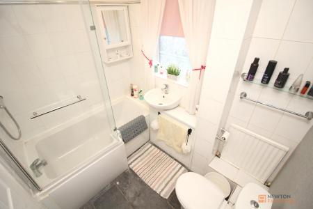 2 bedroom End of terrace house for sale in Cranmer Drive, Syston, LE7