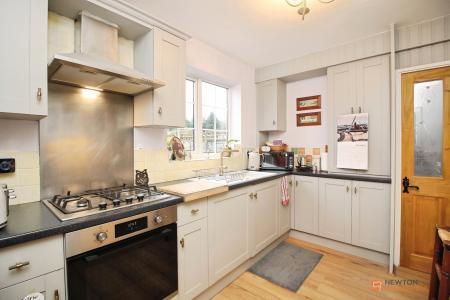 3 bedroom Semi-detached house for sale in Allington Drive, Birstall, LE4