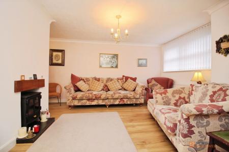 3 bedroom Semi-detached house for sale in Allington Drive, Birstall, LE4