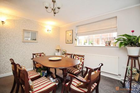 3 bedroom Semi-detached house for sale in Allington Drive, Birstall, LE4