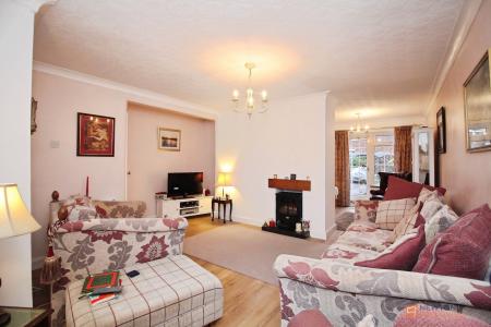 3 bedroom Semi-detached house for sale in Allington Drive, Birstall, LE4