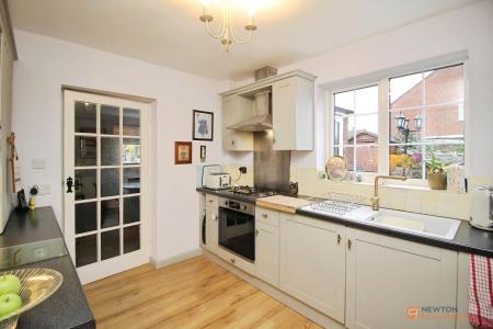 3 bedroom Semi-detached house for sale in Allington Drive, Birstall, LE4