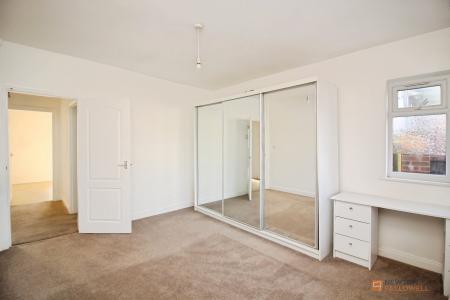 2 bedroom Semi-detached bungalow for sale in Northdown Drive, Thurmaston, LE4