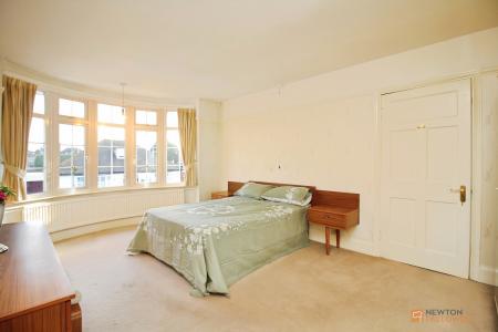 4 bedroom Semi-detached house for sale in Broad Street, Syston, LE7