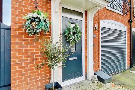 3 bedroom Town house for sale in Willowbrook Way, Rearsby, LE7