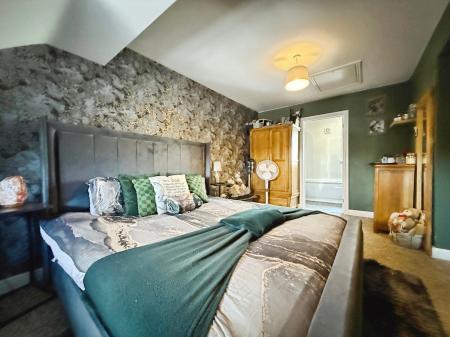 3 bedroom Terraced House for sale in Ash Lea Drive, Donnington, Telford, TF2