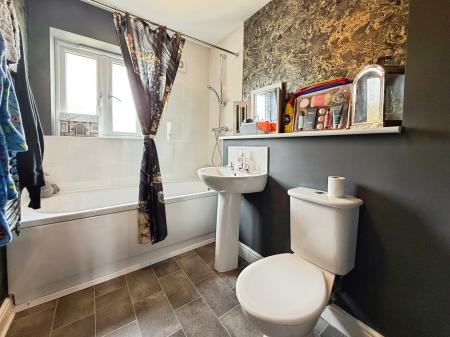 3 bedroom Terraced House for sale in Ash Lea Drive, Donnington, Telford, TF2