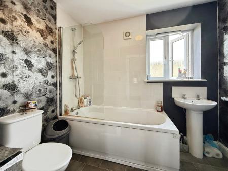 3 bedroom Terraced House for sale in Ash Lea Drive, Donnington, Telford, TF2