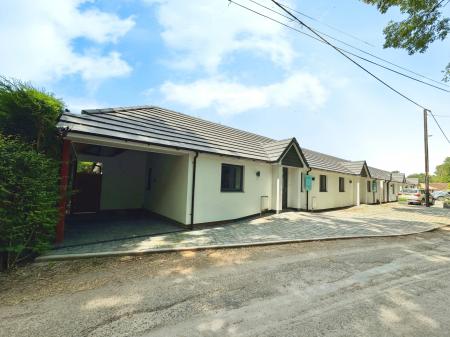 2 bedroom Bungalow for sale in Barrack Lane, Lilleshall, Telford, TF10