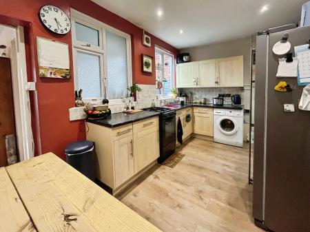 2 bedroom Semi-detached house for sale in Corndon Crescent, Shrewsbury, SY1