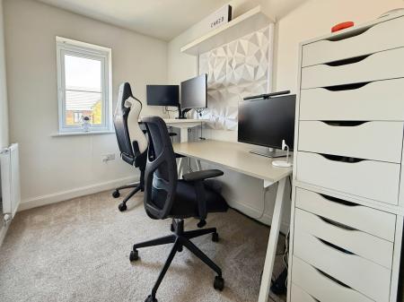 3 bedroom Semi-detached house for sale in Handley Way, Telford, TF3