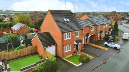 Holloway Court, Wolverhampton, WV5