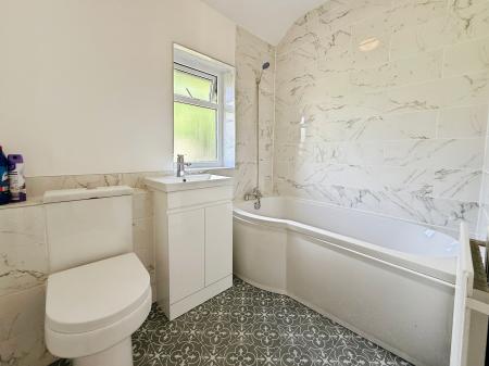 2 bedroom Flat for sale in King Street, Wellington, TF1