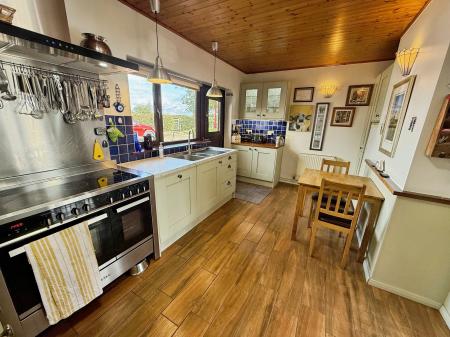 3 bedroom Bungalow for sale in Meeson, Meeson, Telford, TF6