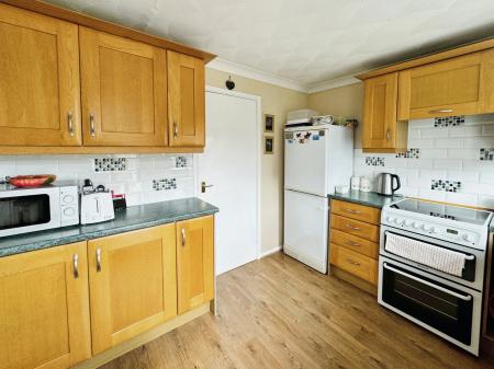 3 bedroom Semi-detached house for sale in Roden Close, Wellington, Telford, TF1