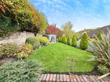 2 bedroom Cottage for sale in Severn Bank, Ironbridge, Telford, TF8