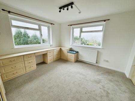 3 bedroom Detached house for sale in Shrubbery Road, Redlake, Telford, TF1