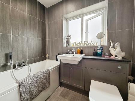 4 bedroom Detached house for sale in Stirchley Road, Stirchley, Telford, TF3