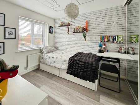 3 bedroom Semi-detached house for sale in Thistly Leasow, Woodside, Telford, TF7