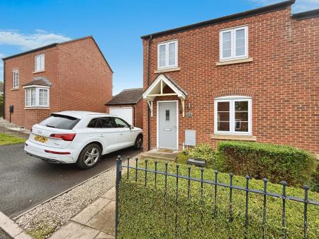 3 bedroom Semi-detached house for sale in Thistly Leasow, Woodside, Telford, TF7