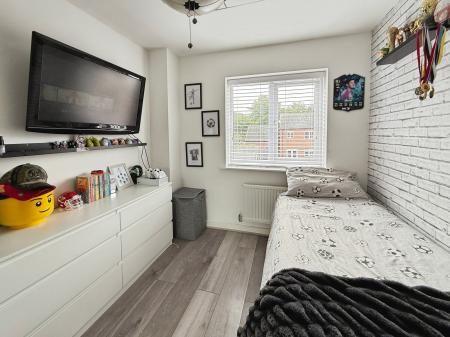 3 bedroom Semi-detached house for sale in Thistly Leasow, Woodside, Telford, TF7