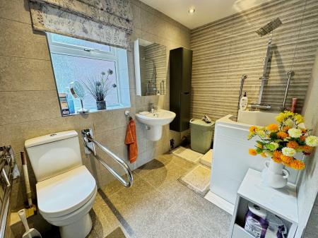 3 bedroom Detached bungalow for sale in Vicar Street, Oakengates, Telford, TF2