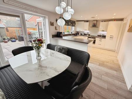 Watts Drive, Shifnal, TF11