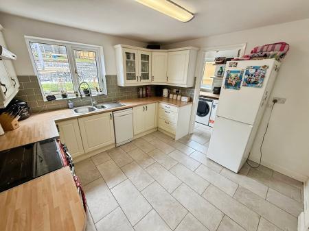 4 bedroom Detached house for sale in Whitworth Drive, Randlay, Telford, TF3