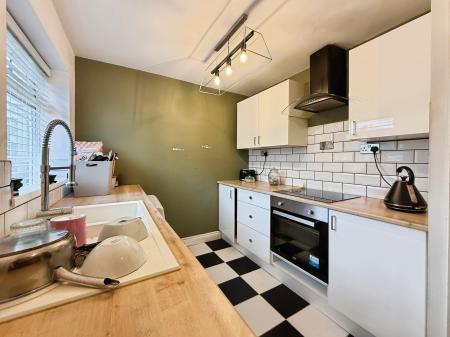 2 bedroom Semi-detached house for sale in Wroxeter Way, Stirchley, Telford, TF3