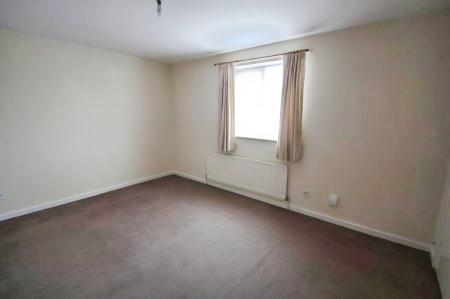 3 bedroom Terraced House to let in Warrensway, Woodside, Telford, TF7