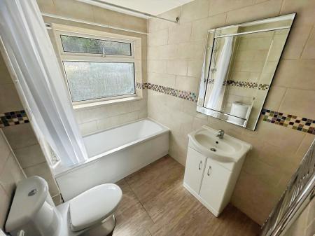 3 bedroom Semi-detached house for sale in Trinity View, Ketley Bank, Telford, TF2