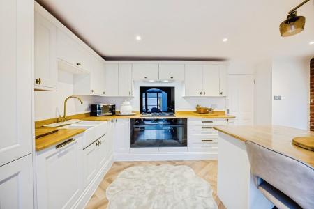 3 bedroom Bungalow to let in Hadley Park Road, Hadley, Telford, TF1