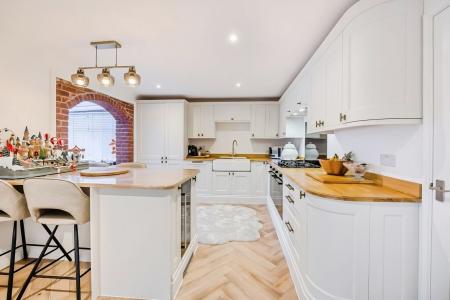 3 bedroom Bungalow to let in Hadley Park Road, Hadley, Telford, TF1