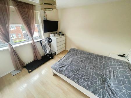 2 bedroom Semi-detached house to let in Walker Crescent, St Georges, Telford, TF2