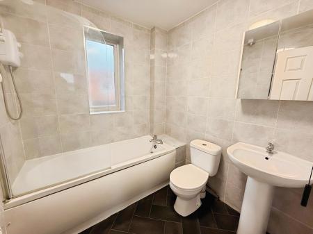 2 bedroom Semi-detached house to let in Boscobel Close, Stirchley, Telford, TF3