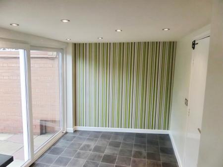 3 bedroom Semi-detached house to let in Rowan Close, Lichfield, WS13