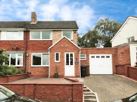 Rowan Close, Lichfield, WS13