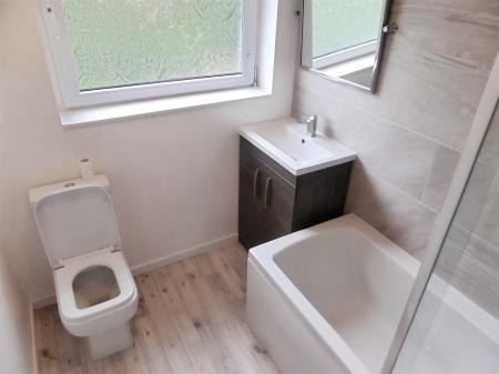 3 bedroom Semi-detached house to let in Rowan Close, Lichfield, WS13