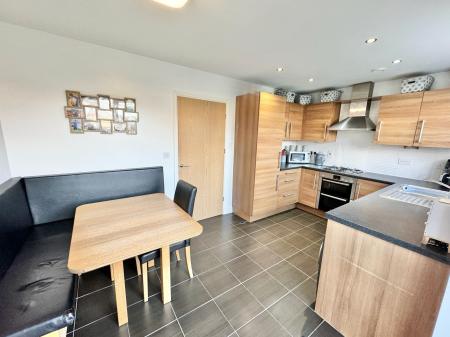 4 bedroom Semi-detached house for sale in Ellens Bank, Lightmoor, Telford, TF4