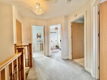 4 bedroom Semi-detached house for sale in Ellens Bank, Lightmoor, Telford, TF4