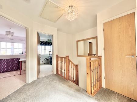 4 bedroom Semi-detached house for sale in Ellens Bank, Lightmoor, Telford, TF4