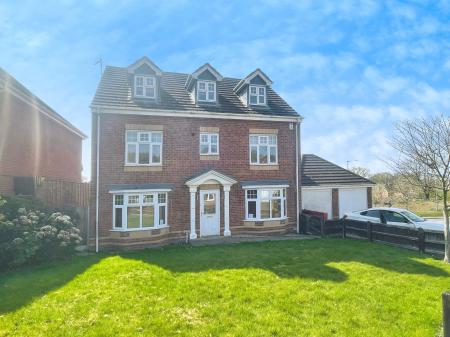5 bedroom Detached house to let in Hugo Way, Loggerheads, TF9