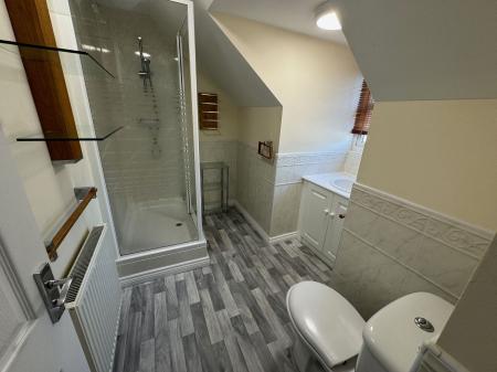 5 bedroom Detached house to let in Hugo Way, Loggerheads, TF9