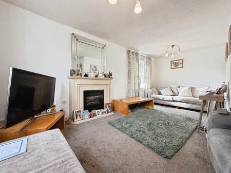 3 bedroom Semi-detached house for sale in Marlborough Road, Hadley, Telford, TF1