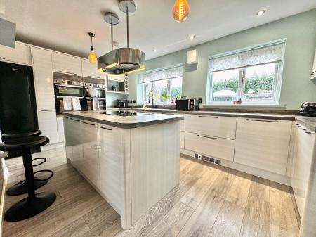 3 bedroom Detached house for sale in Argyll Crescent, Muxton, Telford, TF2